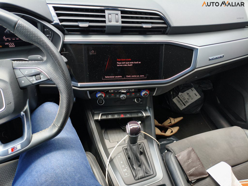 AUDI Q3 2.0 40 TFSI GASOLINA SPORTBACK PERFORMANCE BLACK QUATTRO TIPTRONIC