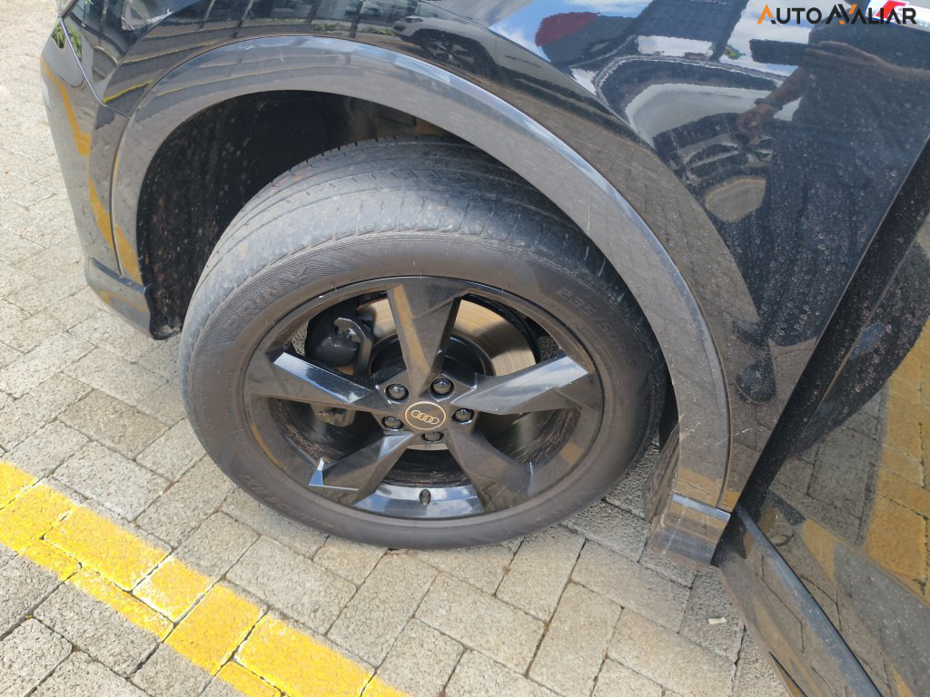 AUDI Q3 2.0 40 TFSI GASOLINA SPORTBACK PERFORMANCE BLACK QUATTRO TIPTRONIC