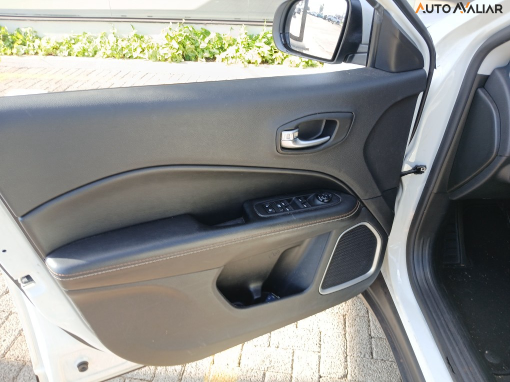 JEEP COMPASS 2.0 16V DIESEL LONGITUDE 4X4 AUTOMATICO