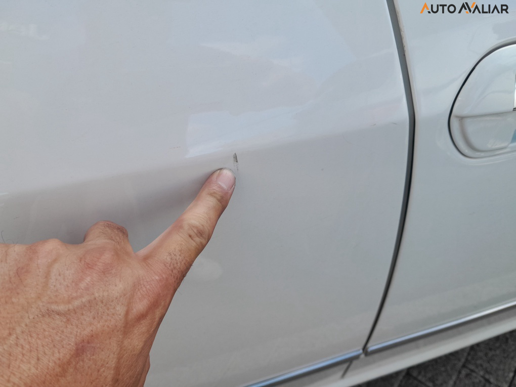 FIAT LINEA 1.8 ABSOLUTE 16V FLEX 4P AUTOMATIZADO