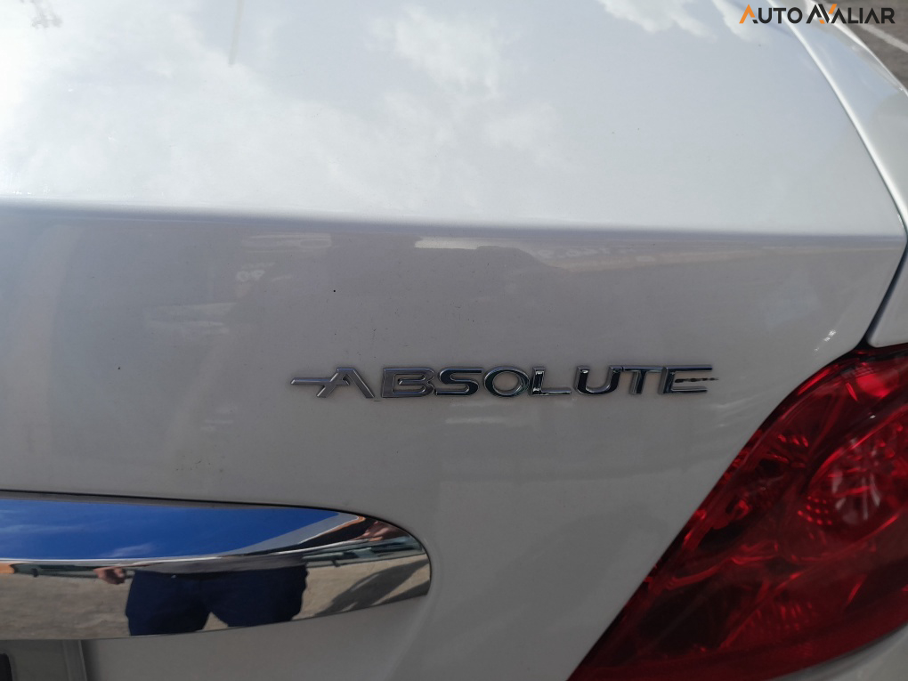 FIAT LINEA 1.8 ABSOLUTE 16V FLEX 4P AUTOMATIZADO