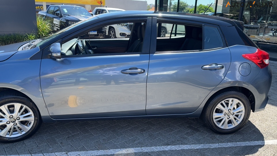 TOYOTA YARIS 1.3 16V FLEX XL AUTOM&Aacute;TICO