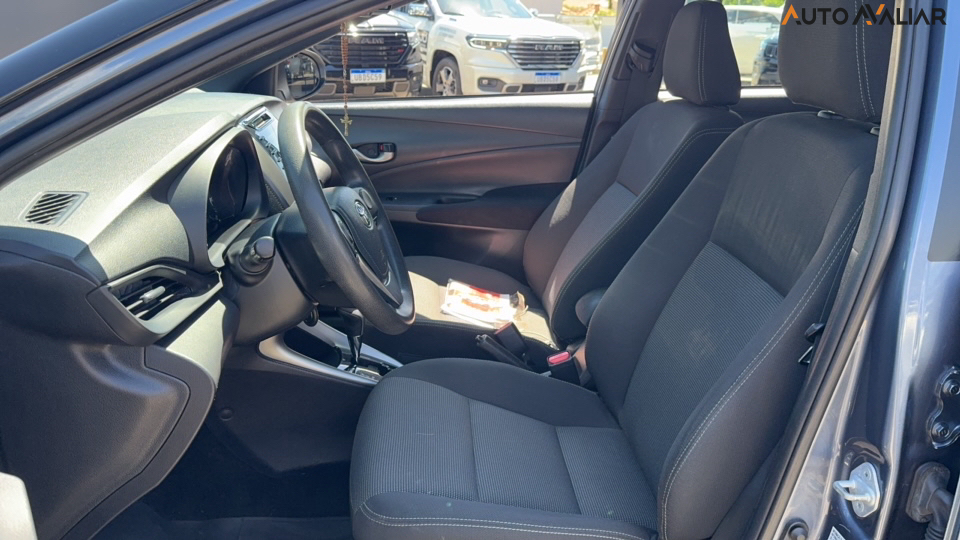 TOYOTA YARIS 1.3 16V FLEX XL AUTOM&Aacute;TICO