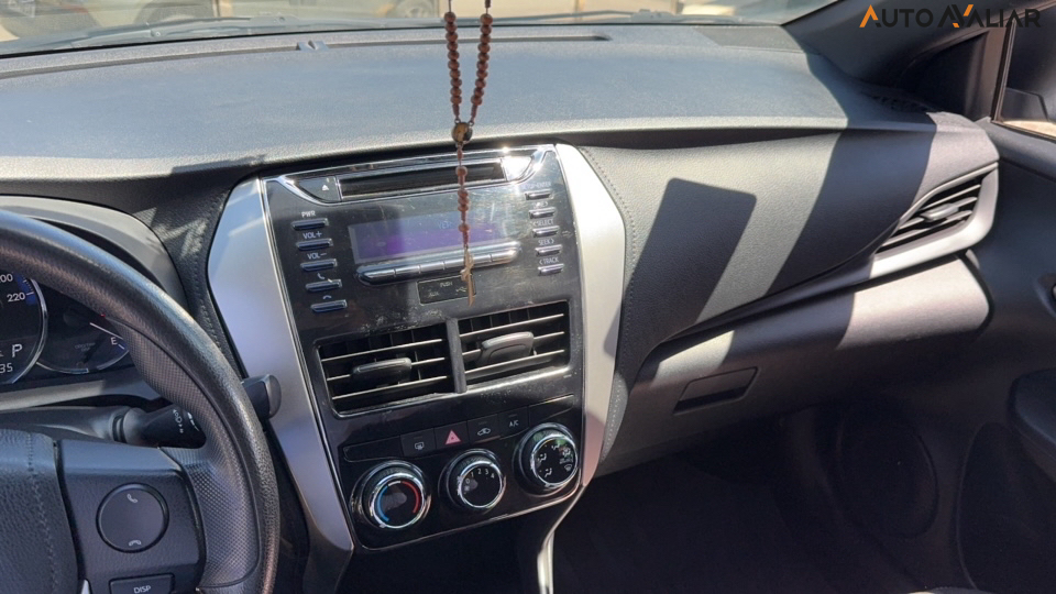 TOYOTA YARIS 1.3 16V FLEX XL AUTOM&Aacute;TICO