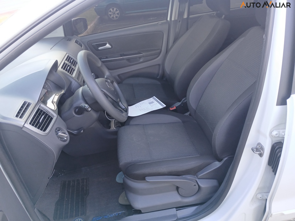 VOLKSWAGEN FOX 1.6 MSI TOTAL FLEX CONNECT 4P MANUAL