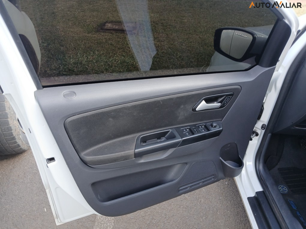 VOLKSWAGEN FOX 1.6 MSI TOTAL FLEX CONNECT 4P MANUAL