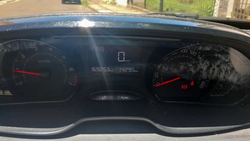 PEUGEOT 208 1.2 ACTIVE 12V FLEX 4P MANUAL