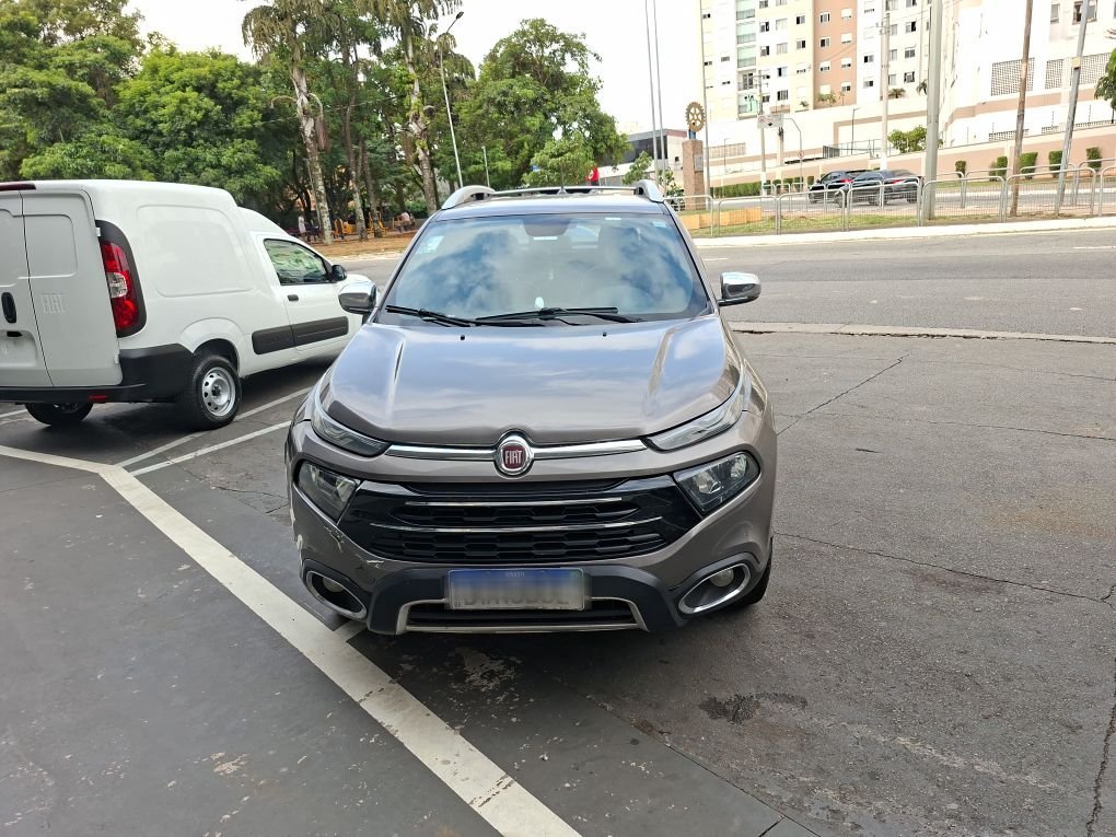 FIAT TORO 2.0 16V TURBO DIESEL RANCH 4WD AT9