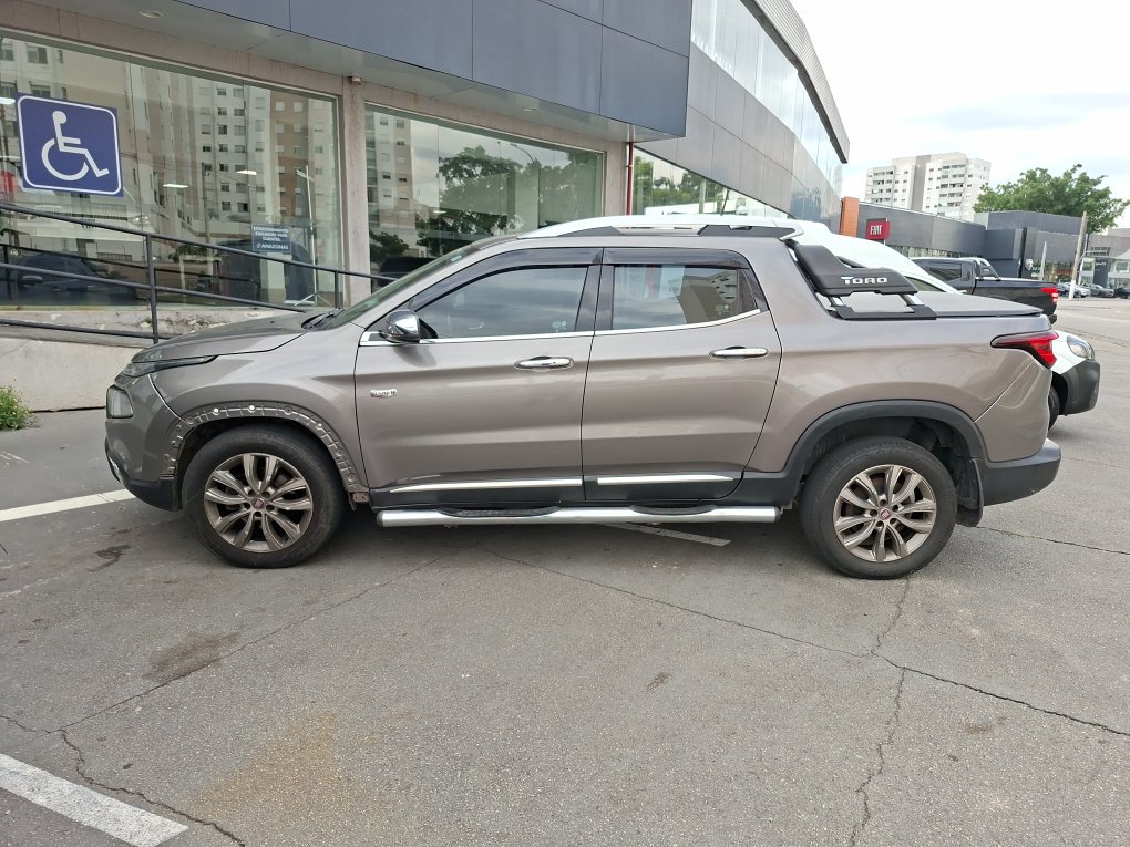 FIAT TORO 2.0 16V TURBO DIESEL RANCH 4WD AT9