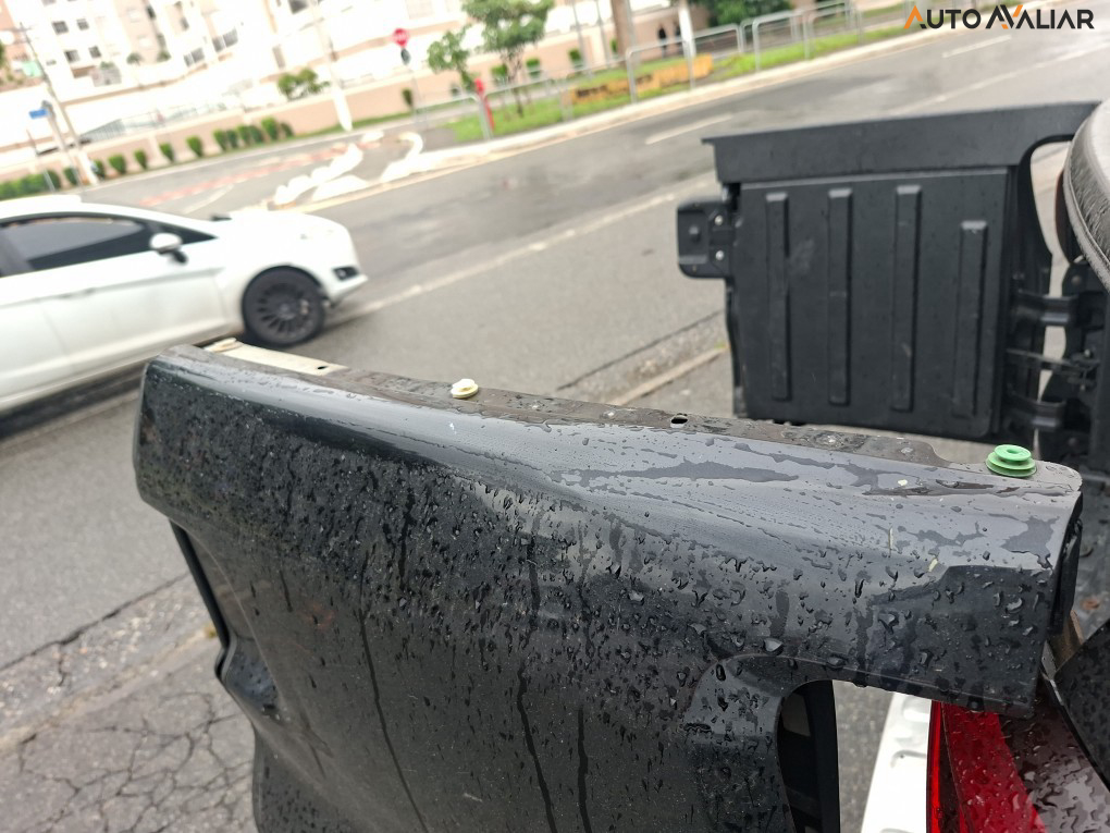 FIAT TORO 2.0 16V TURBO DIESEL VOLCANO 4WD AT9