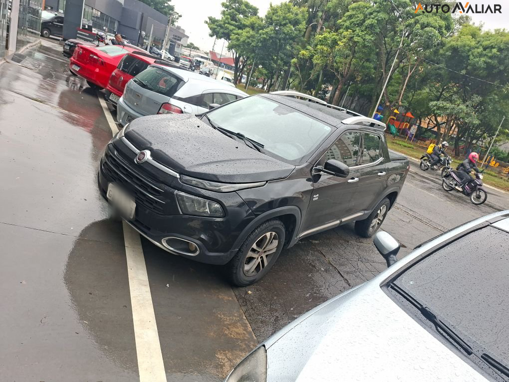 FIAT TORO 2.0 16V TURBO DIESEL VOLCANO 4WD AT9