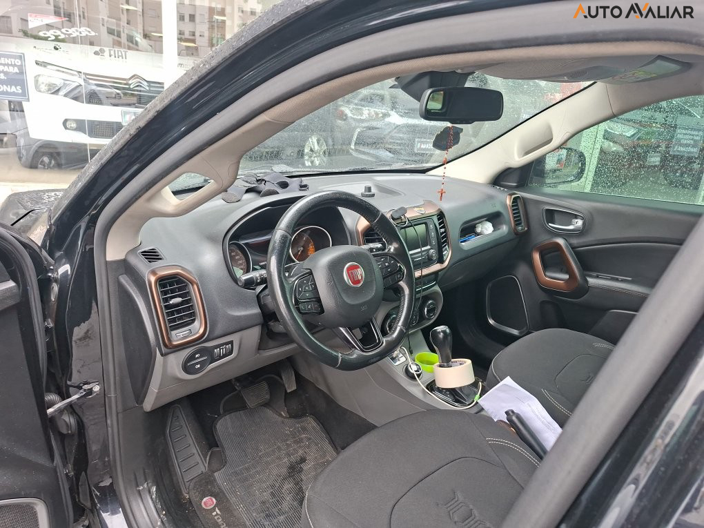 FIAT TORO 2.0 16V TURBO DIESEL VOLCANO 4WD AT9