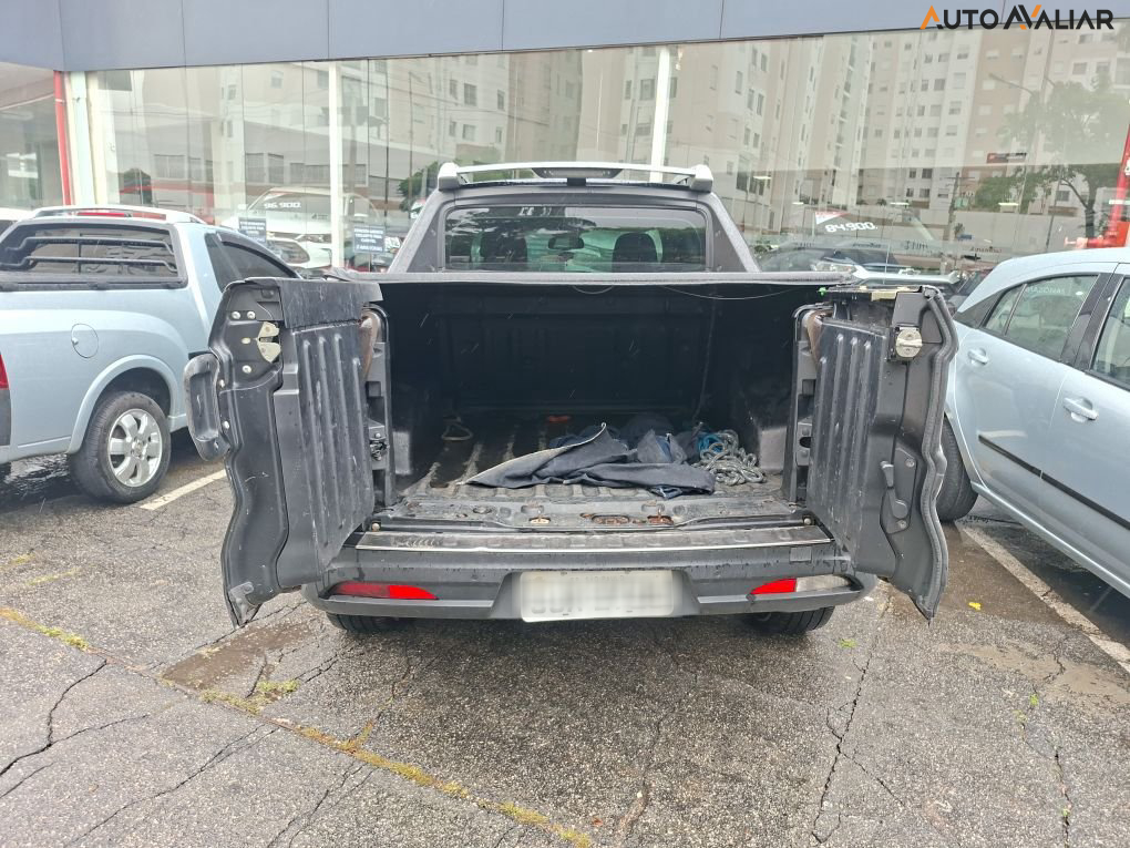 FIAT TORO 2.0 16V TURBO DIESEL VOLCANO 4WD AT9