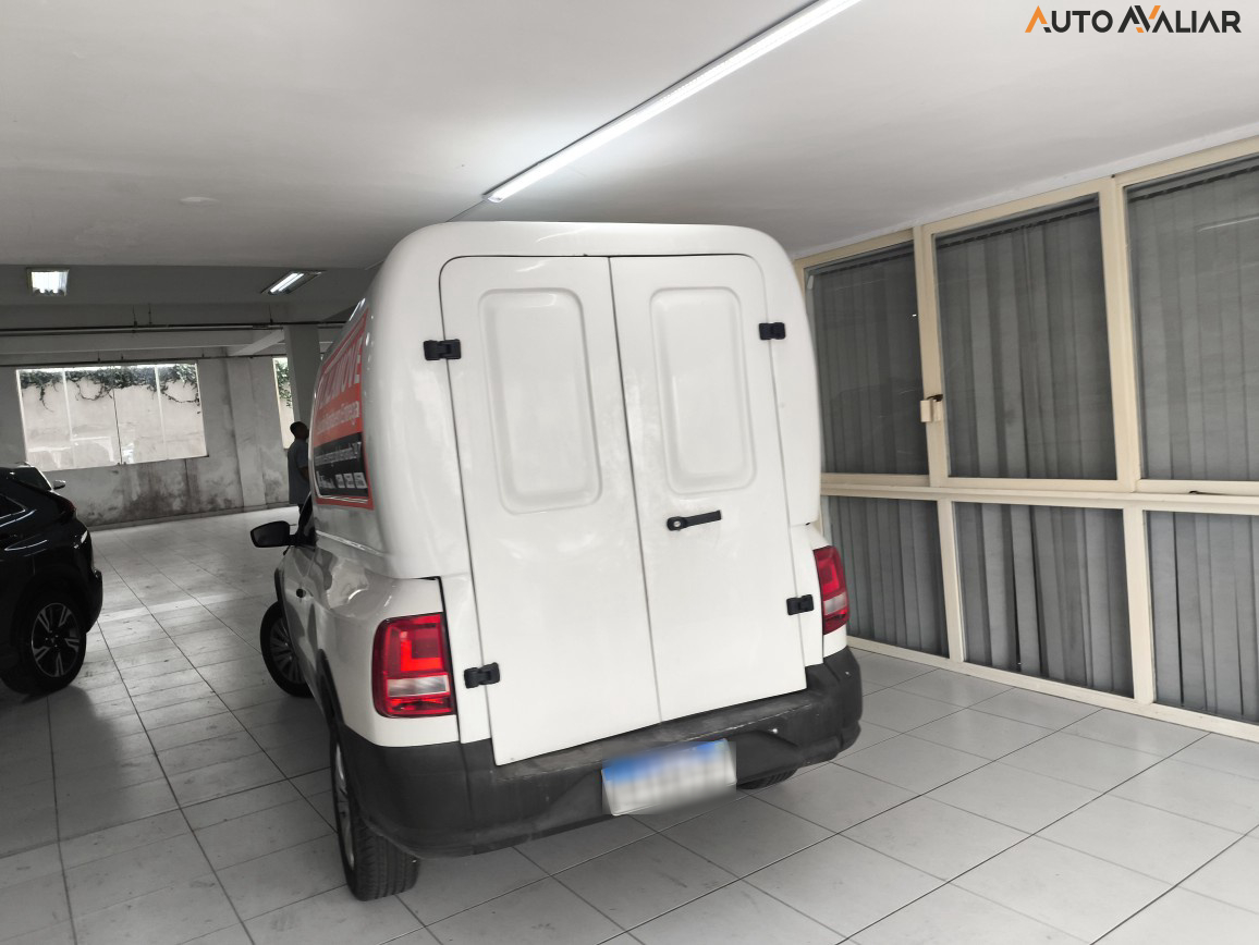 VOLKSWAGEN SAVEIRO 1.6 ROBUST CS 8V FLEX 2P MANUAL