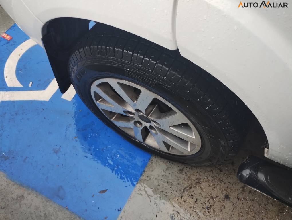 MITSUBISHI PAJERO TR4 2.0 4X4 16V 140CV FLEX 4P AUTOMATICO