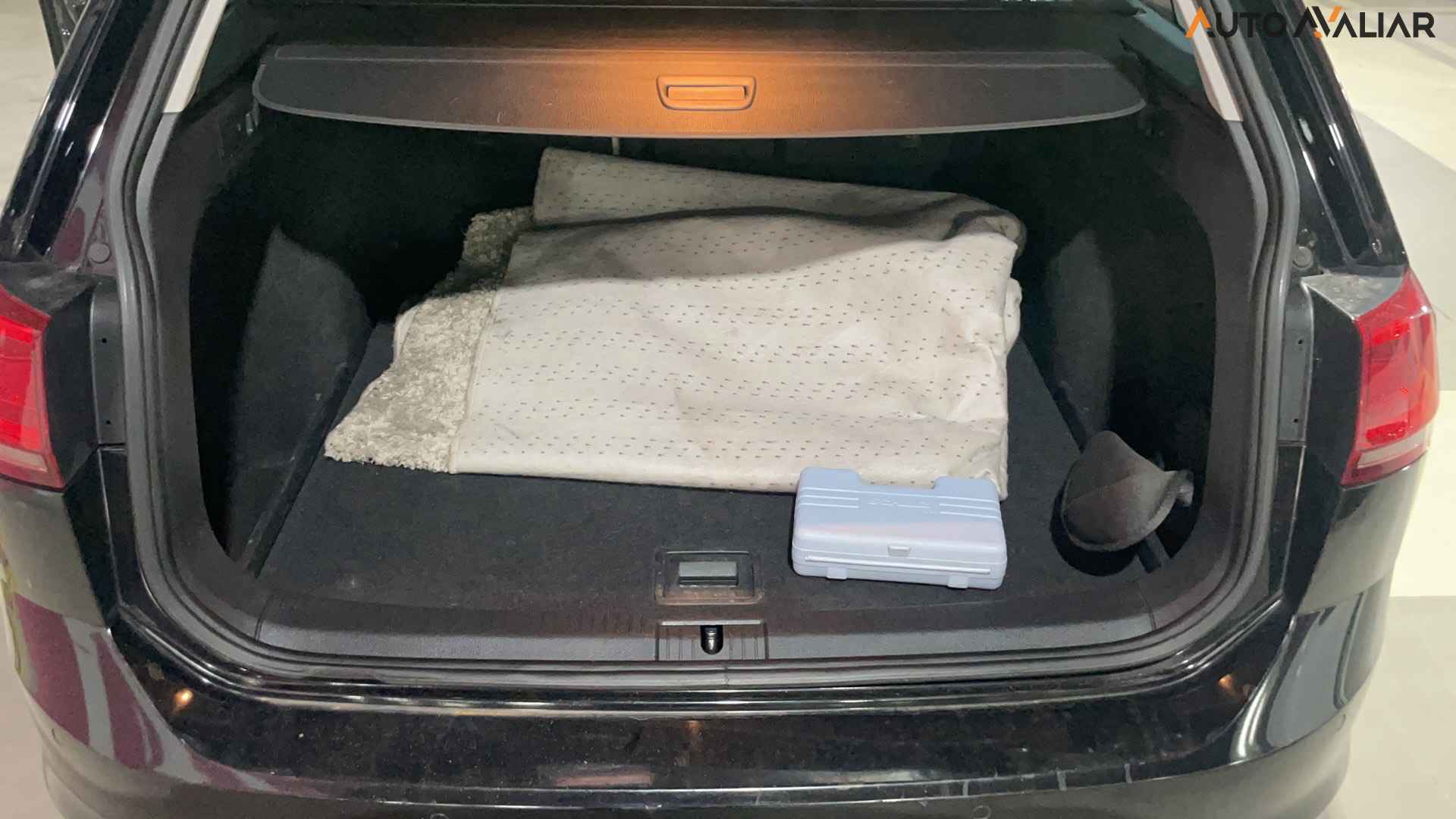 VOLKSWAGEN GOLF 1.4 TSI VARIANT COMFORTLINE 16V TOTAL FLEX 4P TIPTRONIC