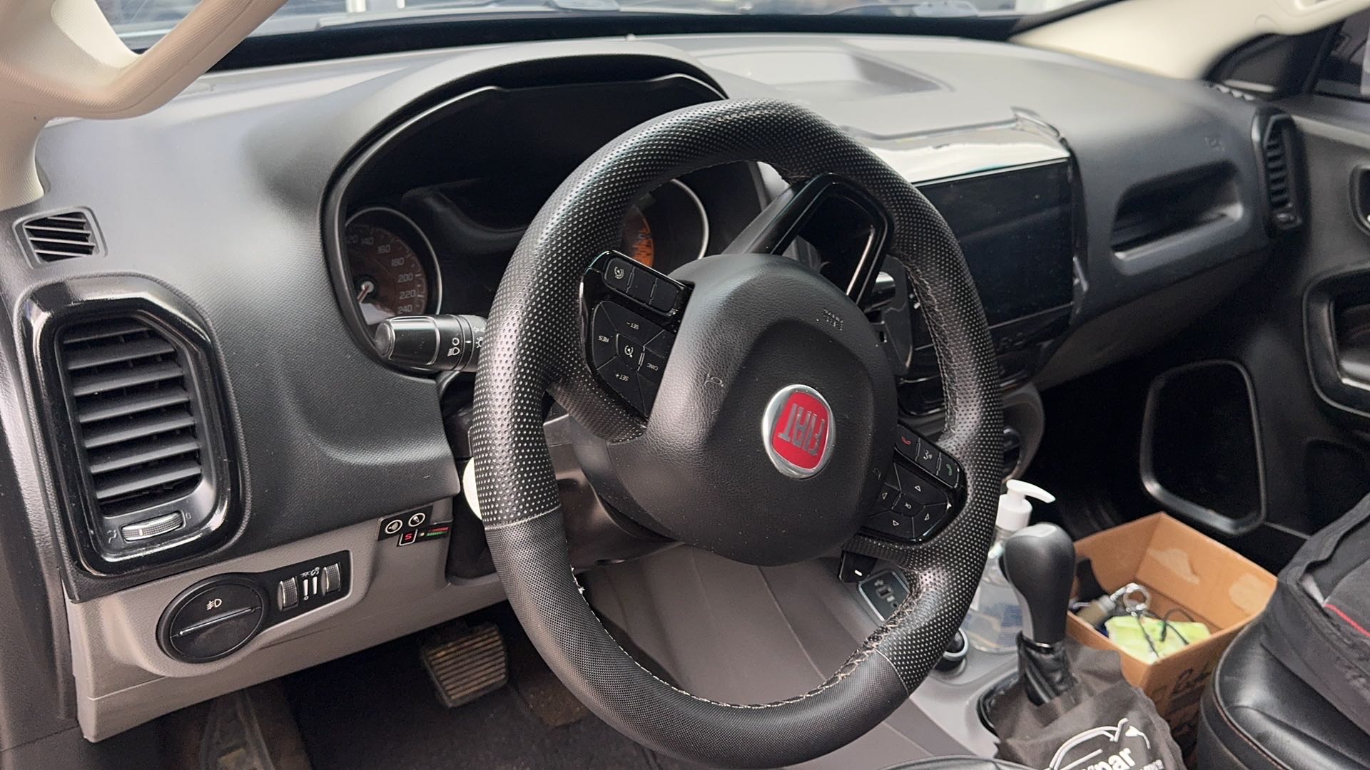 FIAT TORO 2.0 16V TURBO DIESEL VOLCANO 4WD AT9