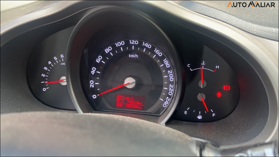 KIA SPORTAGE 2.0 LX 4X2 16V FLEX 4P AUTOMATICO