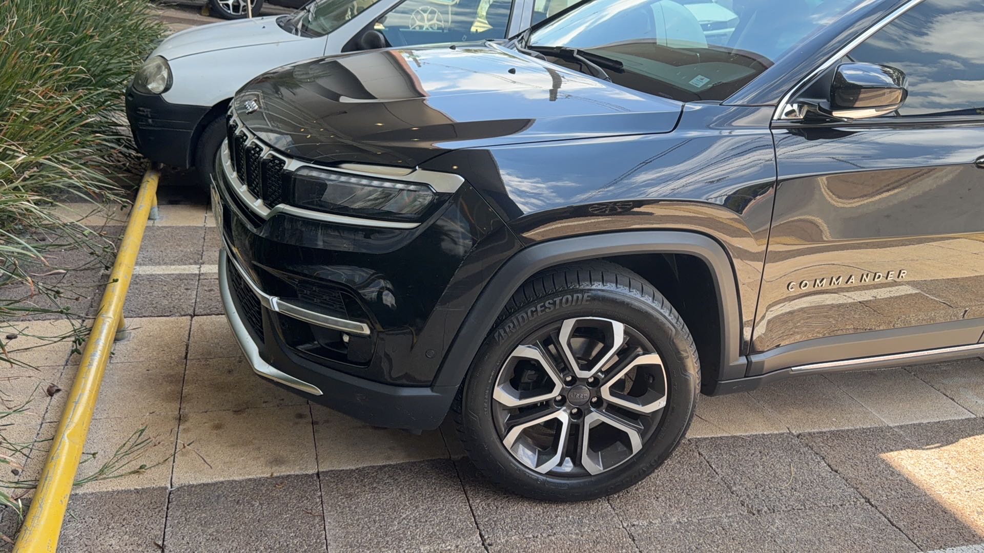 JEEP COMMANDER 1.3 T270 TURBO FLEX LIMITED AT6