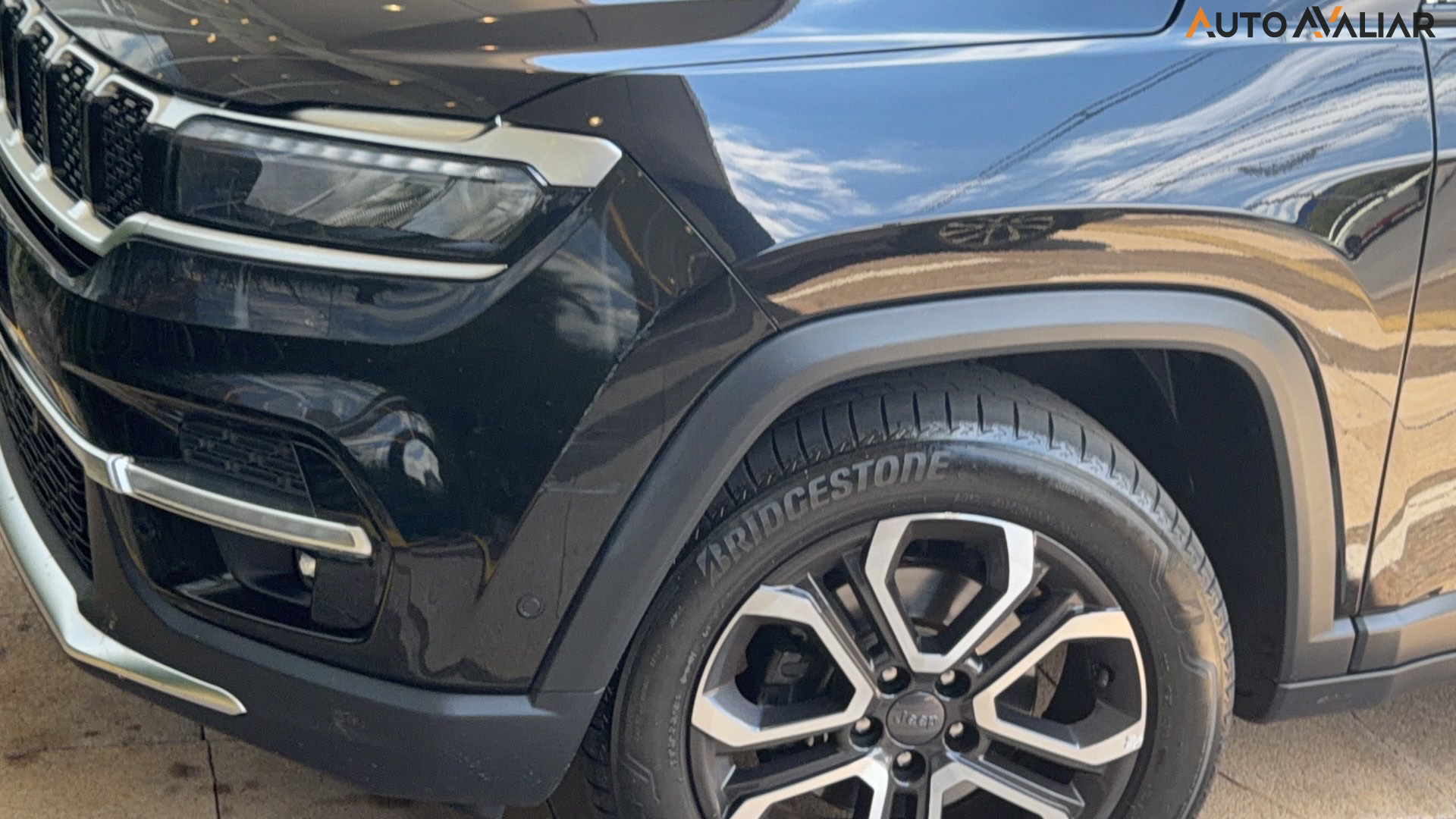 JEEP COMMANDER 1.3 T270 TURBO FLEX LIMITED AT6