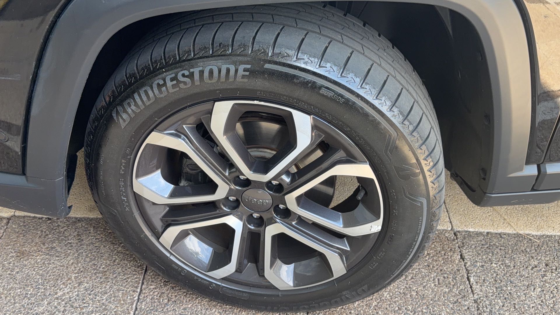 JEEP COMMANDER 1.3 T270 TURBO FLEX LIMITED AT6