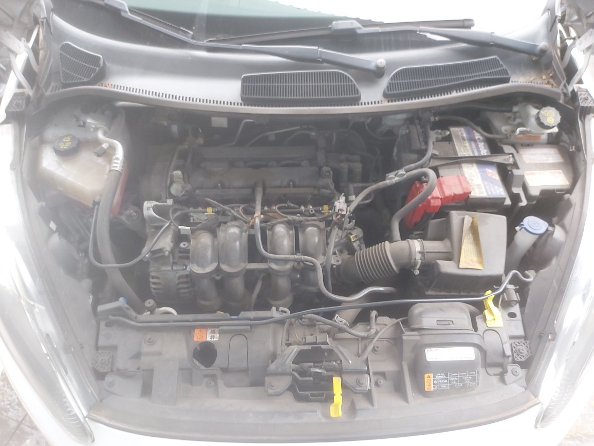 FORD FIESTA 1.6 SE PLUS HATCH 16V FLEX 4P POWERSHIFT