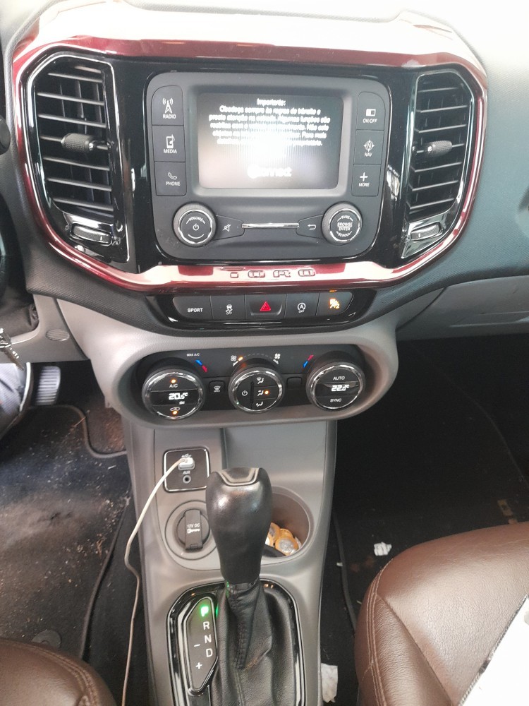 FIAT TORO 2.4 16V MULTIAIR FLEX FREEDOM AT9