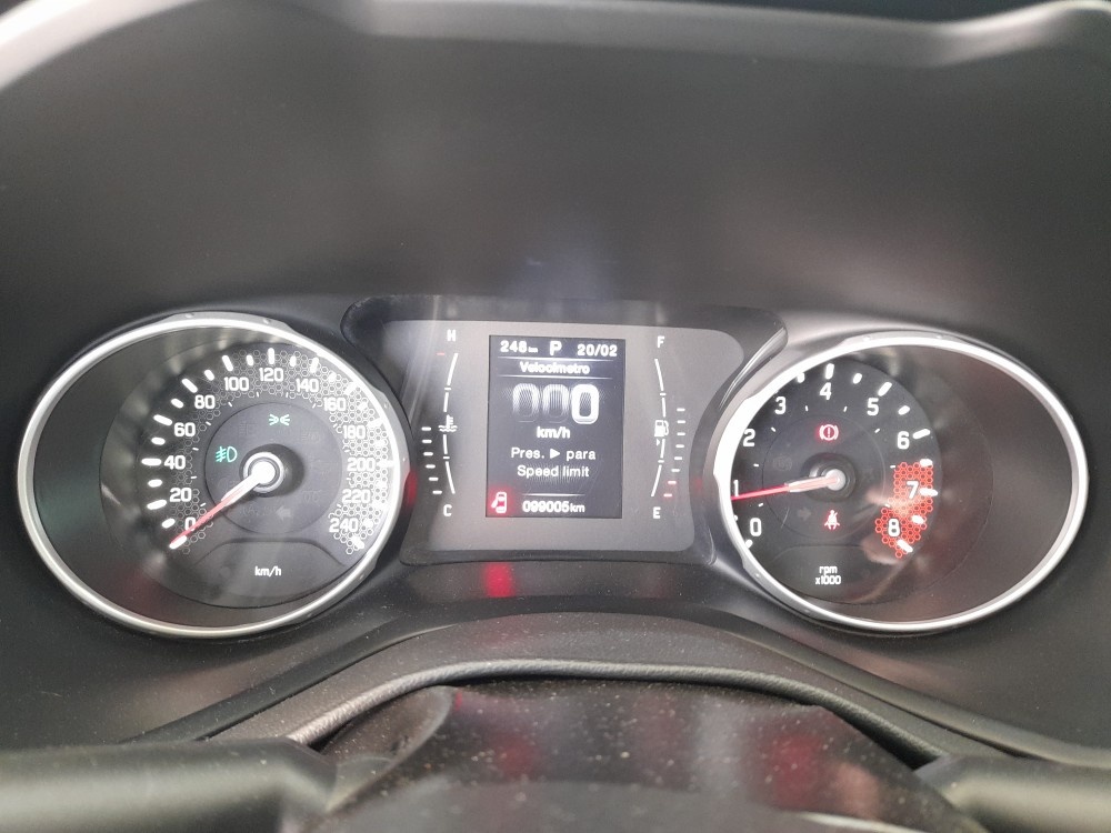 FIAT TORO 2.4 16V MULTIAIR FLEX FREEDOM AT9