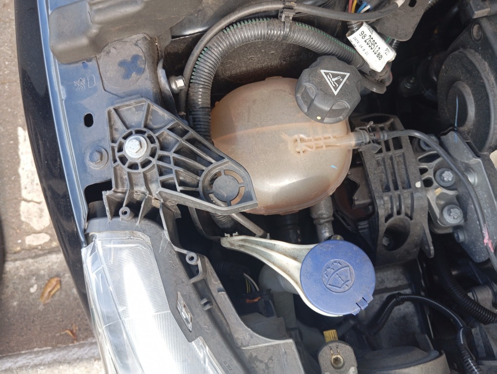 PEUGEOT 208 style 1.0 Flex 6V 5p Mec.