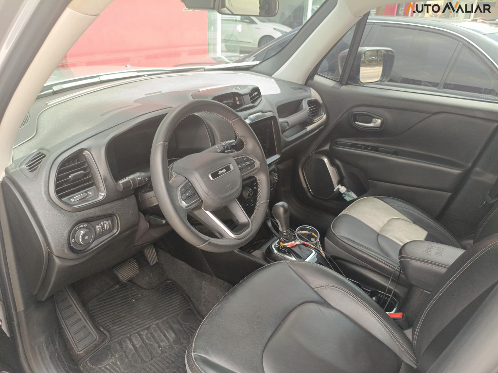 JEEP RENEGADE 1.3 T270 TURBO FLEX LONGITUDE AT6