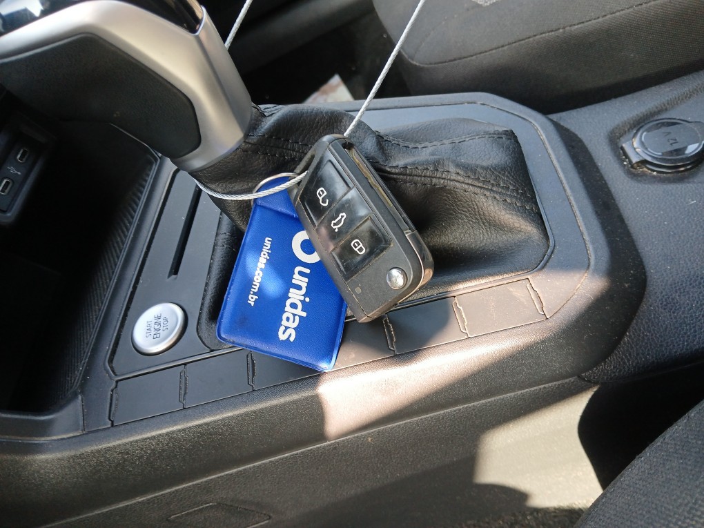 VOLKSWAGEN POLO 1.0 170 TSI COMFORTLINE AUTOM&Aacute;TICO