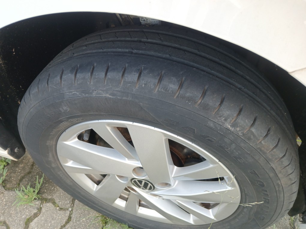 VOLKSWAGEN POLO 1.0 170 TSI COMFORTLINE AUTOM&Aacute;TICO