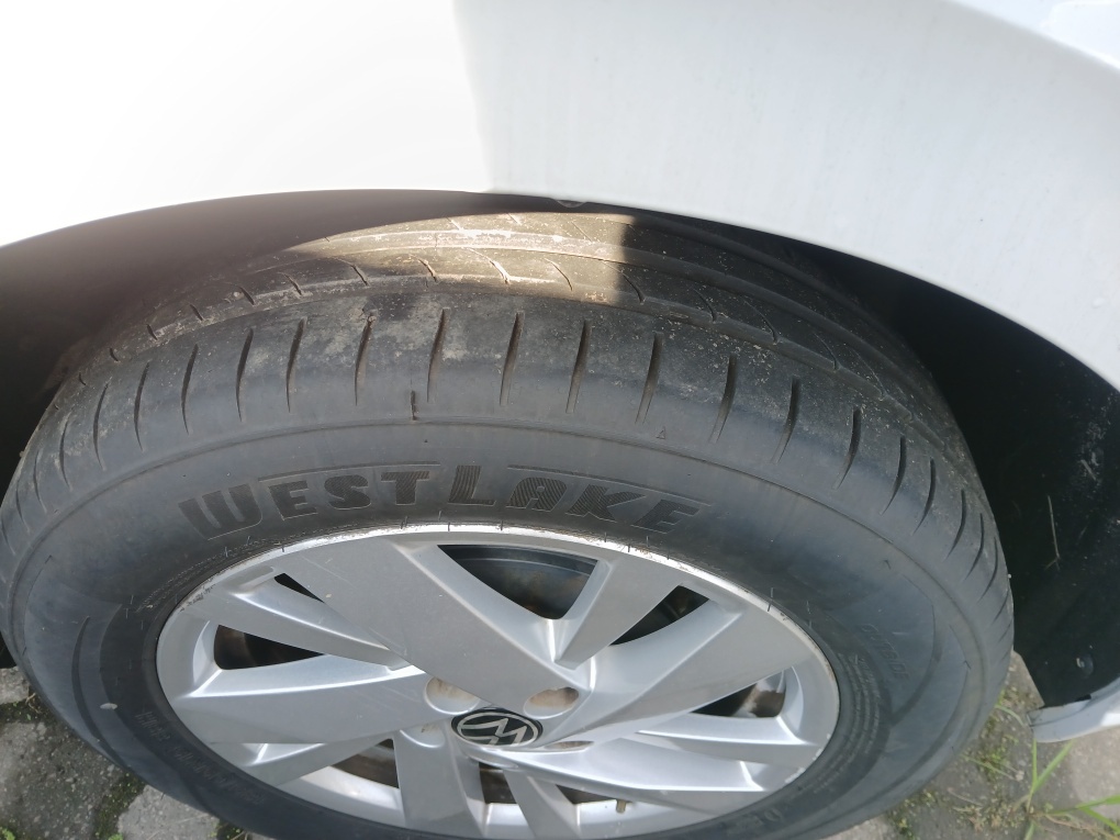 VOLKSWAGEN POLO 1.0 170 TSI COMFORTLINE AUTOM&Aacute;TICO