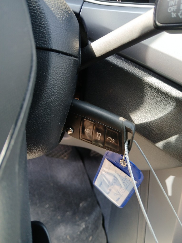 VOLKSWAGEN T-CROSS 1.0 200 TSI TOTAL FLEX AUTOM&Aacute;TICO