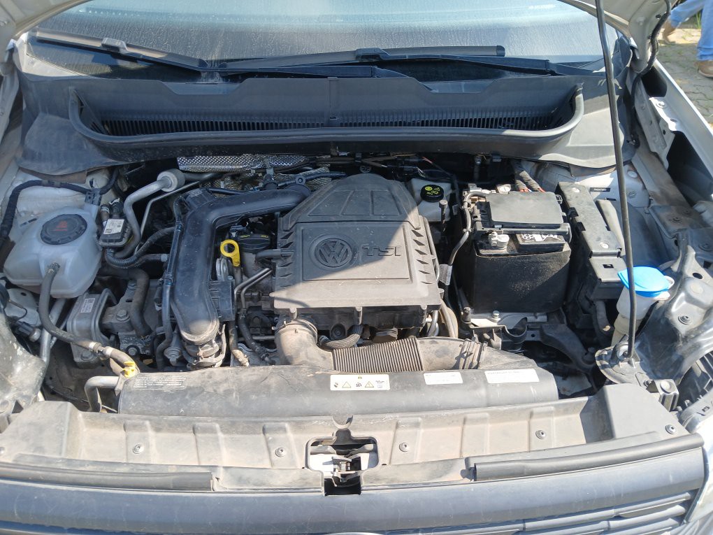 VOLKSWAGEN T-CROSS 1.0 200 TSI TOTAL FLEX AUTOM&Aacute;TICO