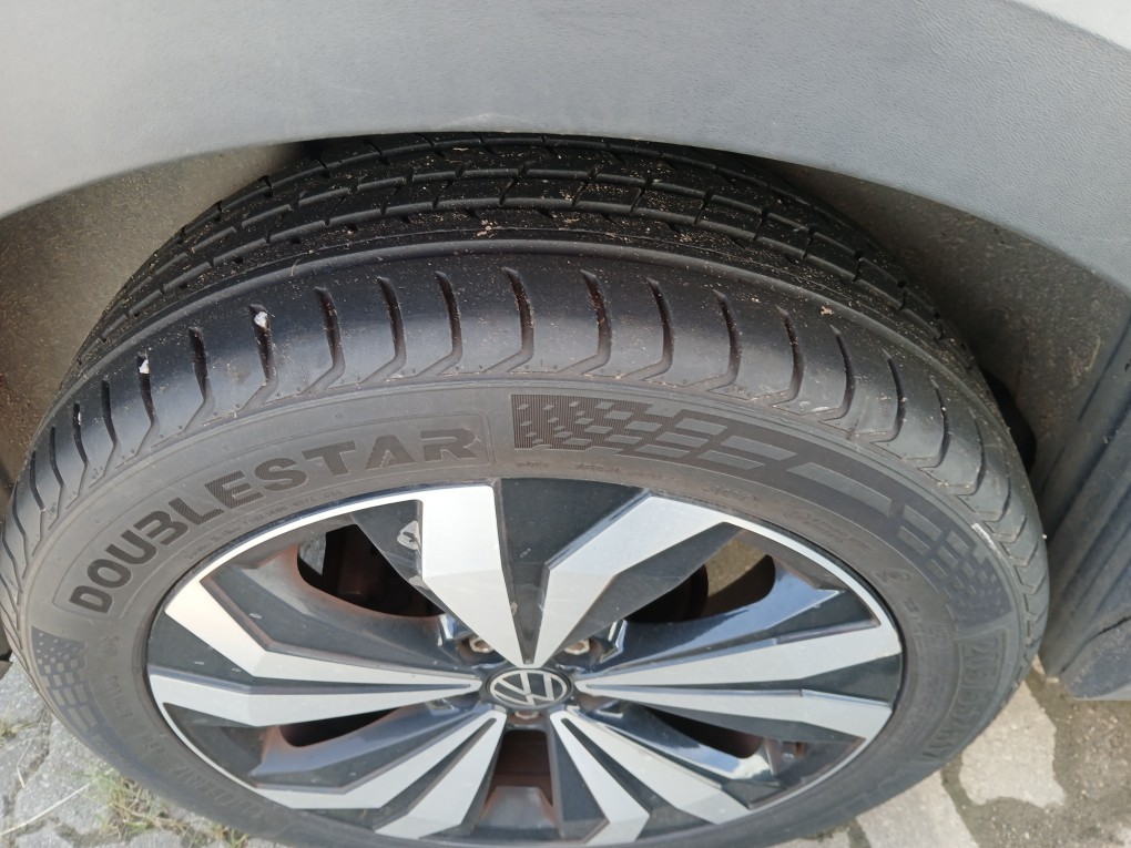 VOLKSWAGEN T-CROSS 1.0 200 TSI TOTAL FLEX AUTOM&Aacute;TICO