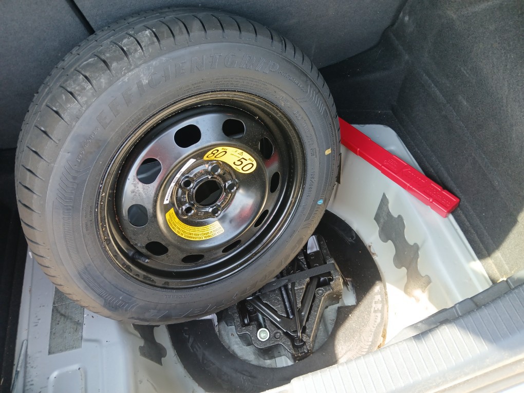 VOLKSWAGEN T-CROSS 1.0 200 TSI TOTAL FLEX AUTOM&Aacute;TICO