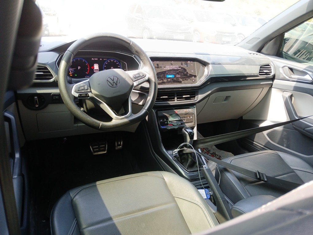 VOLKSWAGEN T-CROSS 1.4 250 TSI TOTAL FLEX HIGHLINE AUTOM&Aacute;TICO