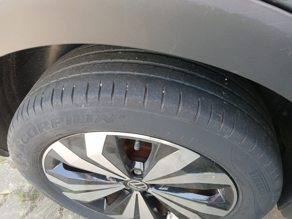 VOLKSWAGEN T-CROSS 1.4 250 TSI TOTAL FLEX HIGHLINE AUTOM&Aacute;TICO