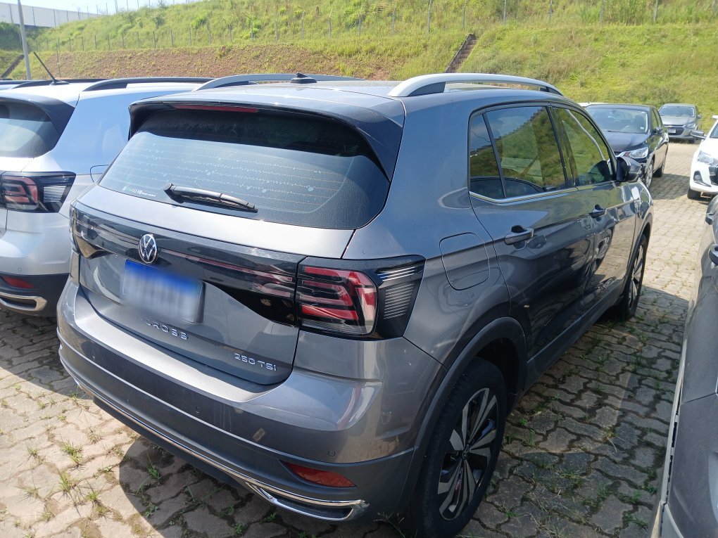 VOLKSWAGEN T-CROSS 1.4 250 TSI TOTAL FLEX HIGHLINE AUTOM&Aacute;TICO