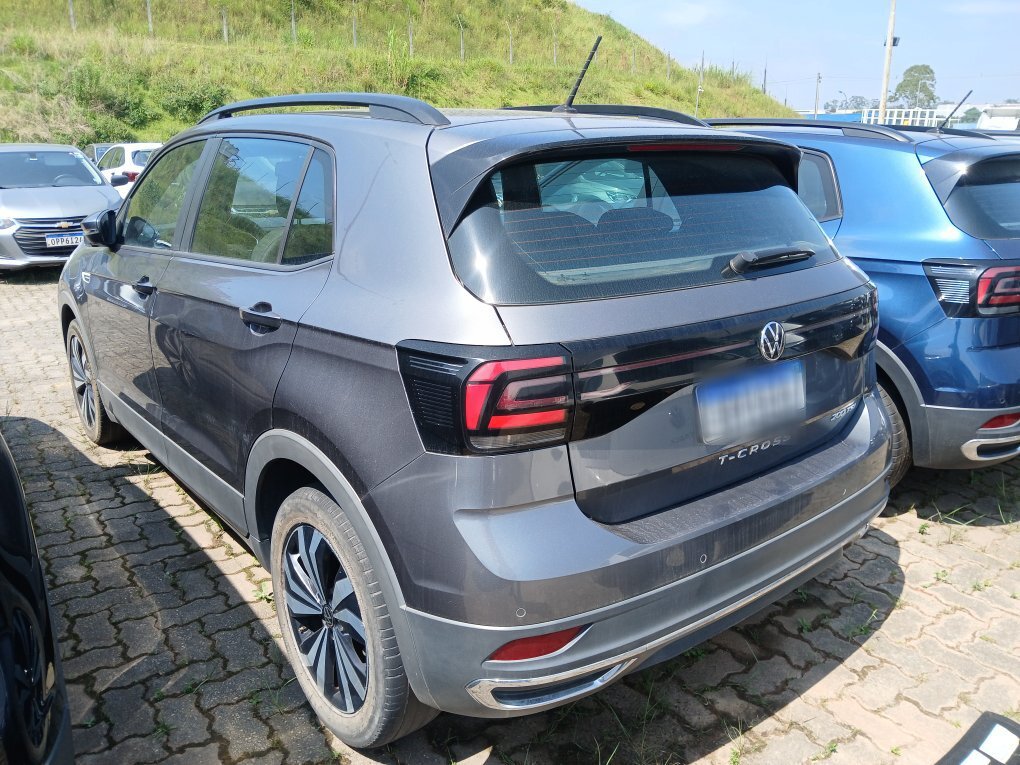 VOLKSWAGEN T-CROSS 1.0 200 TSI TOTAL FLEX COMFORTLINE AUTOM&Aacute;TICO