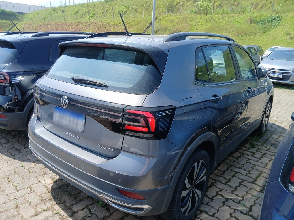 VOLKSWAGEN T-CROSS 1.0 200 TSI TOTAL FLEX COMFORTLINE AUTOM&Aacute;TICO