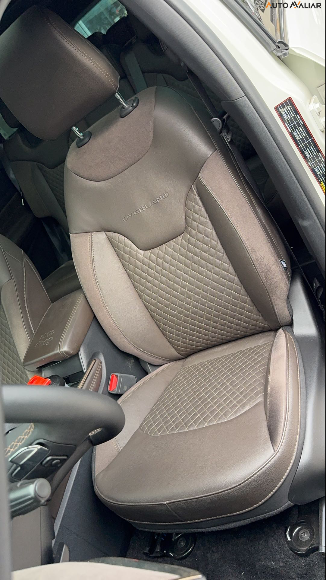 JEEP COMMANDER 1.3 T270 TURBO FLEX OVERLAND AT6