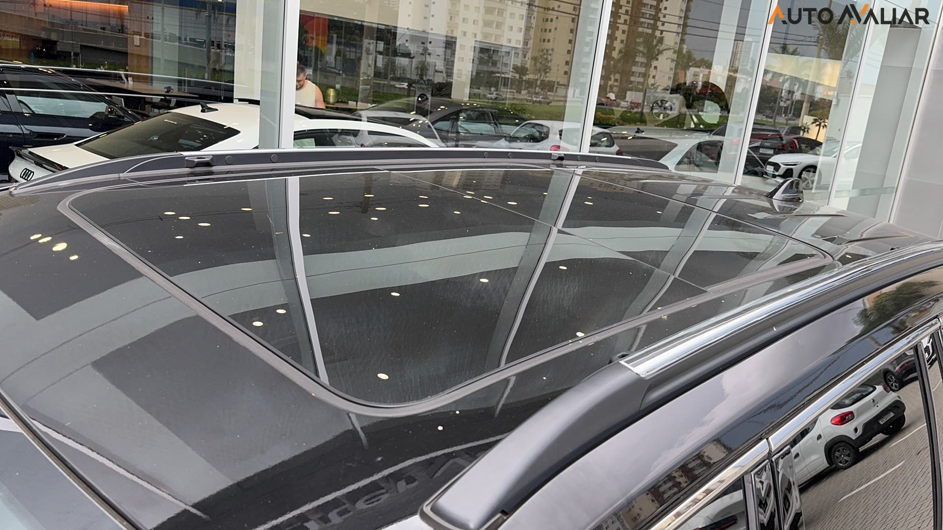 JEEP COMMANDER 1.3 T270 TURBO FLEX OVERLAND AT6