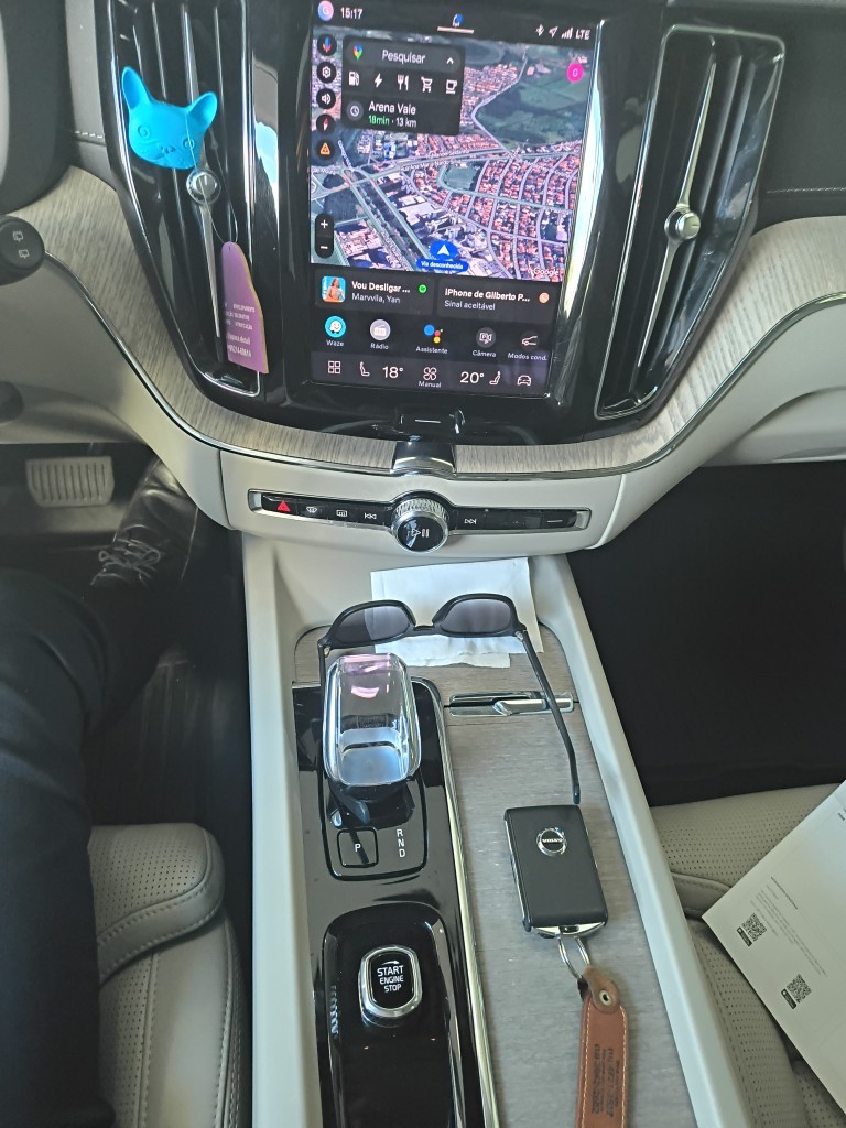 VOLVO XC60 2.0 T8 RECHARGE ULTIMATE AWD GEARTRONIC