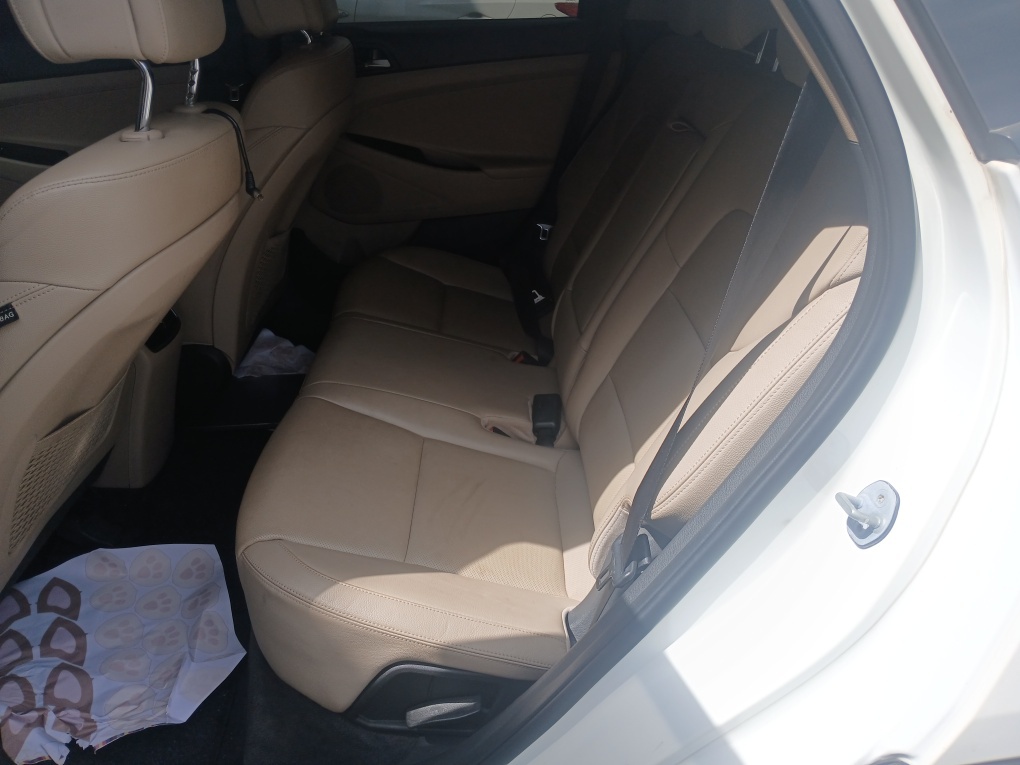 HYUNDAI TUCSON GLS 1.6 Turbo 16V Aut.