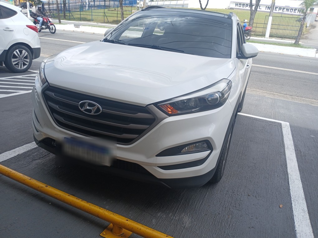 HYUNDAI TUCSON GLS 1.6 Turbo 16V Aut.