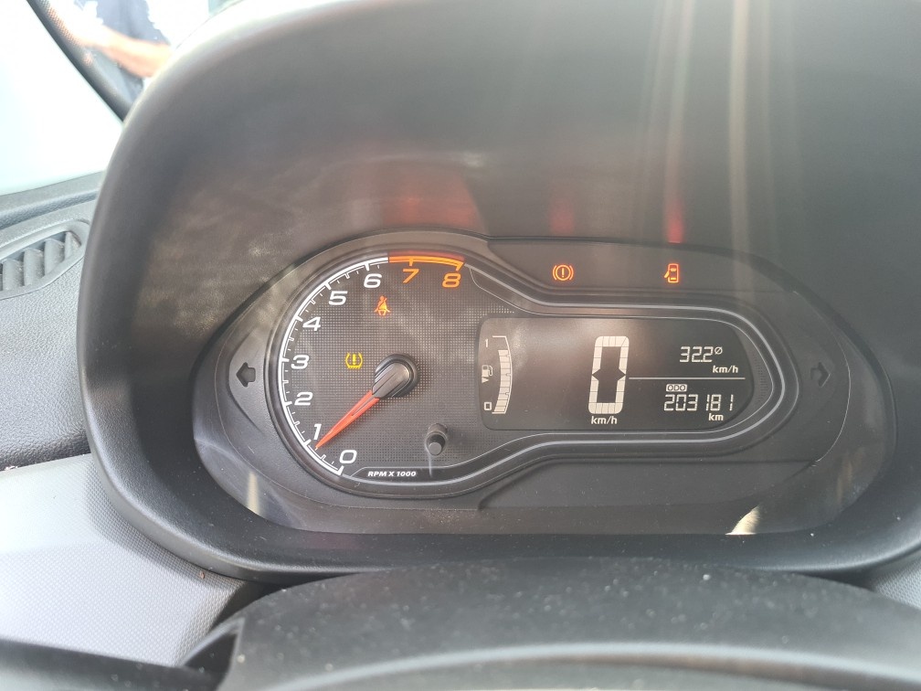 CHEVROLET ONIX 1.0 MPFI LT 8V FLEX 4P MANUAL