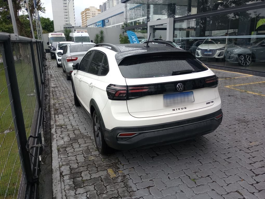 VOLKSWAGEN NIVUS 1.0 200 TSI TOTAL FLEX HIGHLINE AUTOM&Aacute;TICO