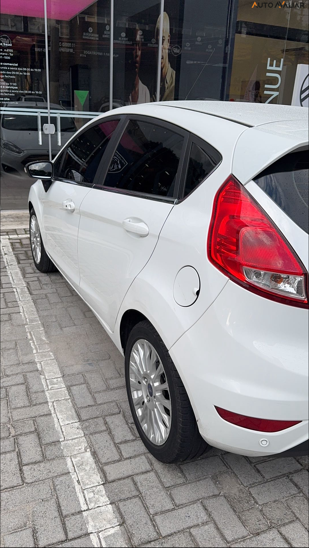 FORD FIESTA 1.6 TITANIUM HATCH 16V FLEX 4P POWERSHIFT